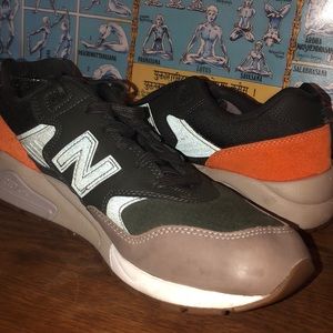 New balance shoes